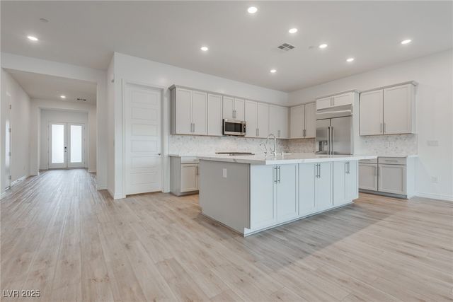 12612 Heritage Heights Drive, Las Vegas, NV 89138