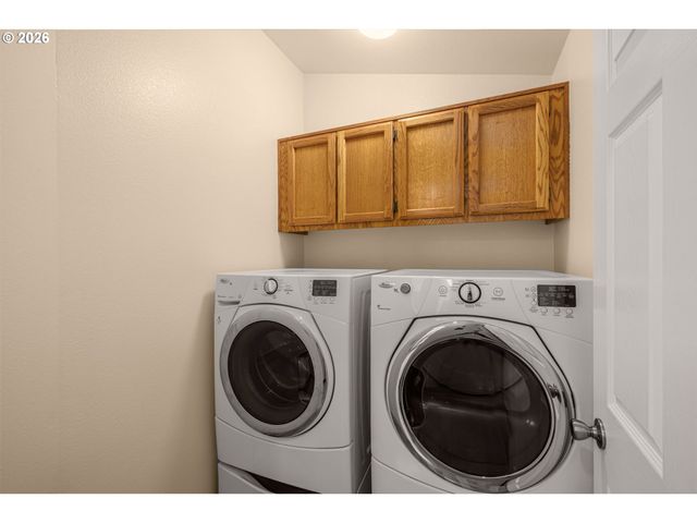 701 Sw LINNEMAN Ct, Gresham, OR 97030