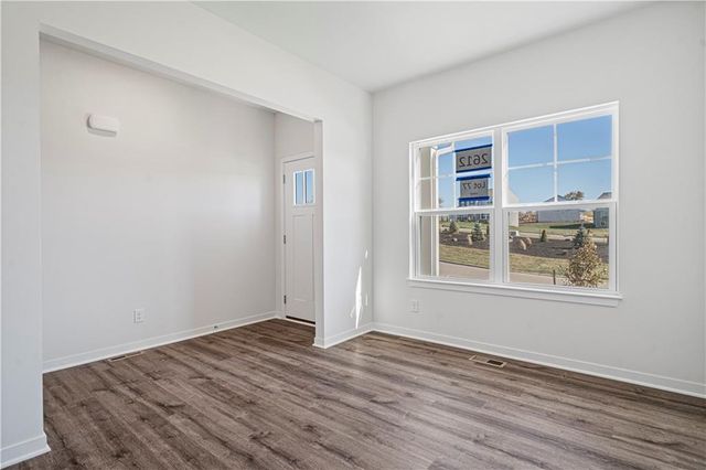19711 W 201st Street, Spring Hill, KS 66083