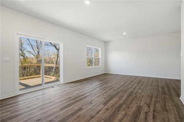 19711 W 201st Street, Spring Hill, KS 66083