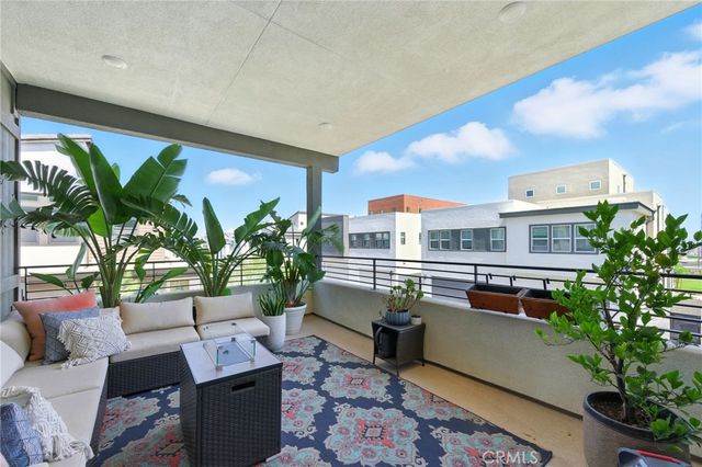 27475 Mercantile Court, Valencia, CA 91381