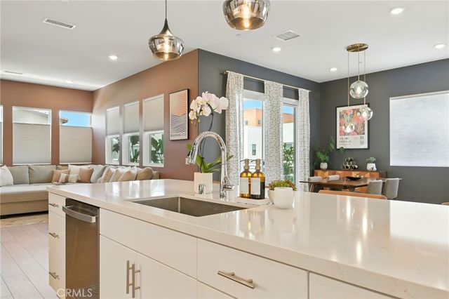 27475 Mercantile Court, Valencia, CA 91381