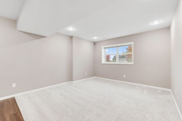 1284 Meadow Lane S, Shakopee, MN 55379