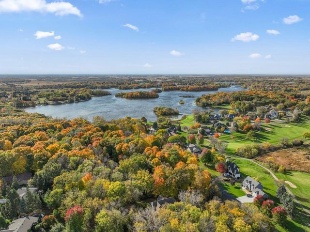 1284 Meadow Lane S, Shakopee, MN 55379