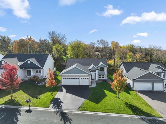 1284 Meadow Lane S, Shakopee, MN 55379