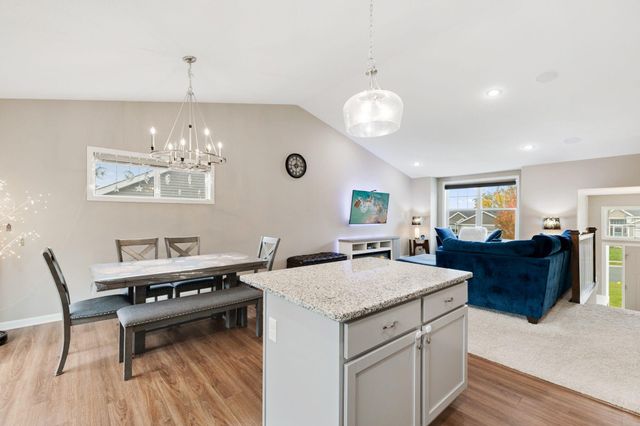 1284 Meadow Lane S, Shakopee, MN 55379