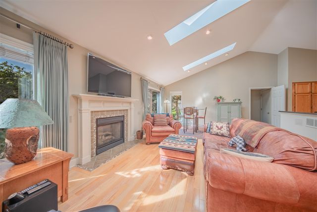 1335 N Silo Ridge Drive, Ann Arbor, MI 48108