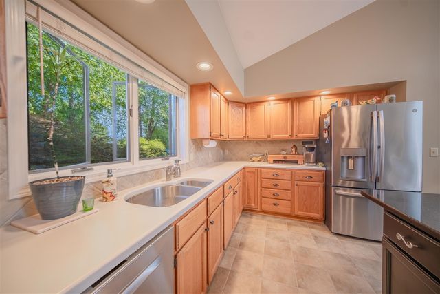 1335 N Silo Ridge Drive, Ann Arbor, MI 48108