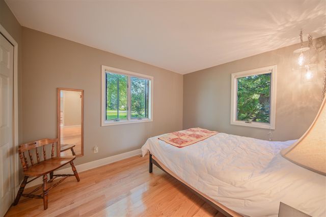 1335 N Silo Ridge Drive, Ann Arbor, MI 48108
