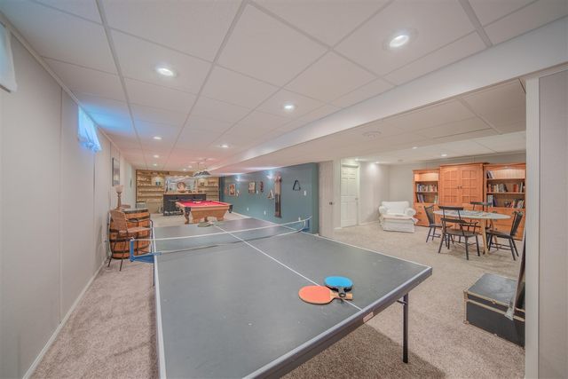 1335 N Silo Ridge Drive, Ann Arbor, MI 48108