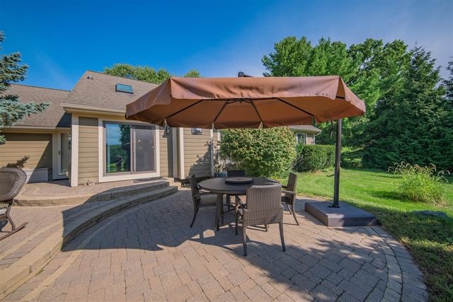 1335 N Silo Ridge Drive, Ann Arbor, MI 48108