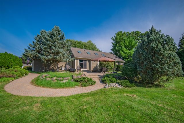 1335 N Silo Ridge Drive, Ann Arbor, MI 48108