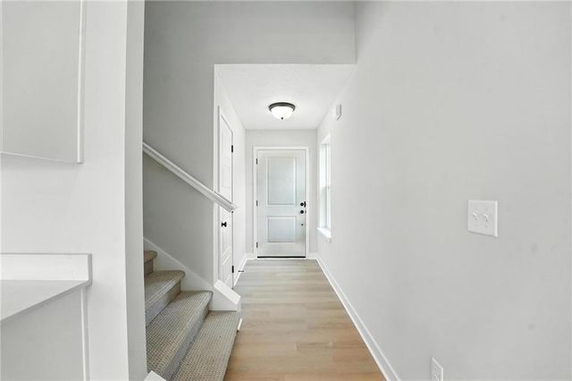 1301 S 4th Street E, Louisburg, KS 66053