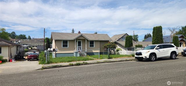 1224 Maple Street, Everett, WA 98201