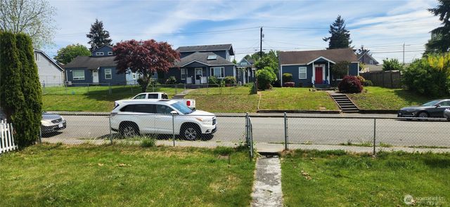 1224 Maple Street, Everett, WA 98201