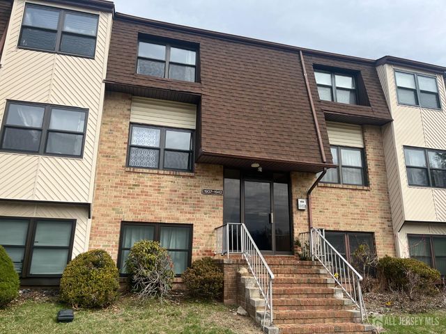 1941 Raspberry Court, Edison, NJ 08817