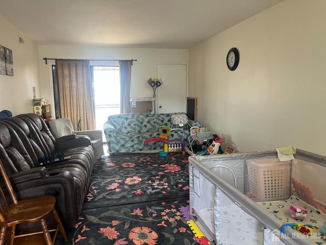 1941 Raspberry Court, Edison, NJ 08817