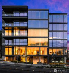 8 100th Avenue NE #201, Bellevue, WA 98004