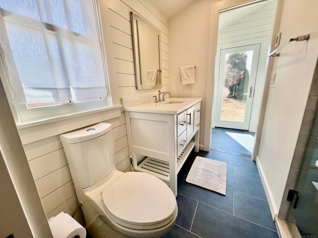 9 Madison Avenue, Madison, CT 06443