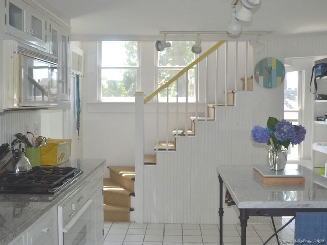 9 Madison Avenue, Madison, CT 06443