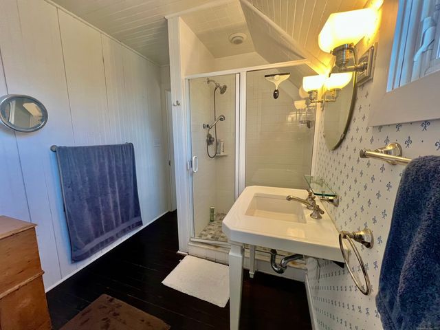 9 Madison Avenue, Madison, CT 06443