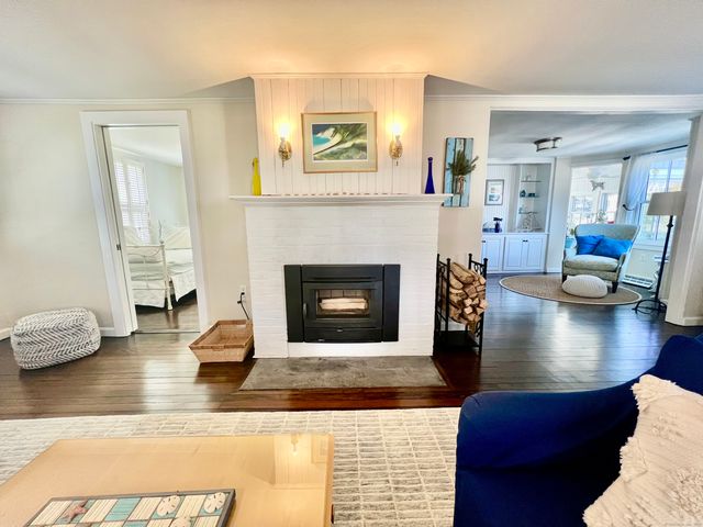 9 Madison Avenue, Madison, CT 06443