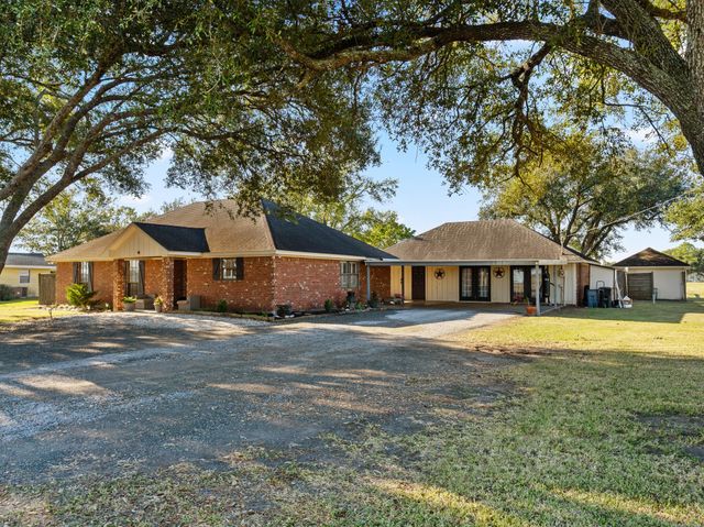 15924 Fm 442 Road, Needville, TX 77461