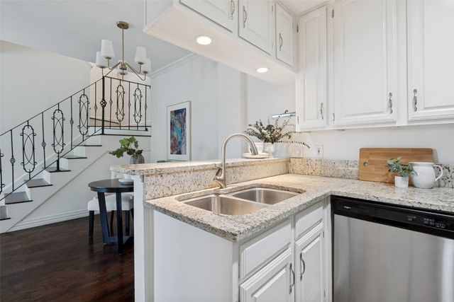 4034 Rawlins Street 208, Dallas, TX 75219