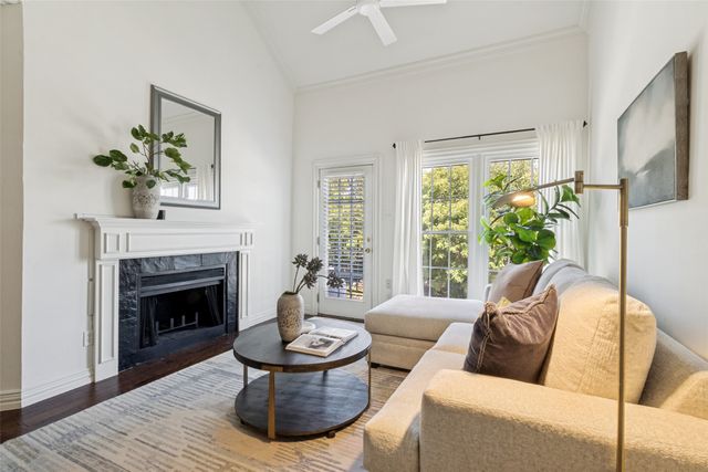 4034 Rawlins Street 208, Dallas, TX 75219