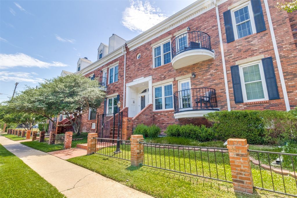 4034 Rawlins Street 208, Dallas, TX 75219