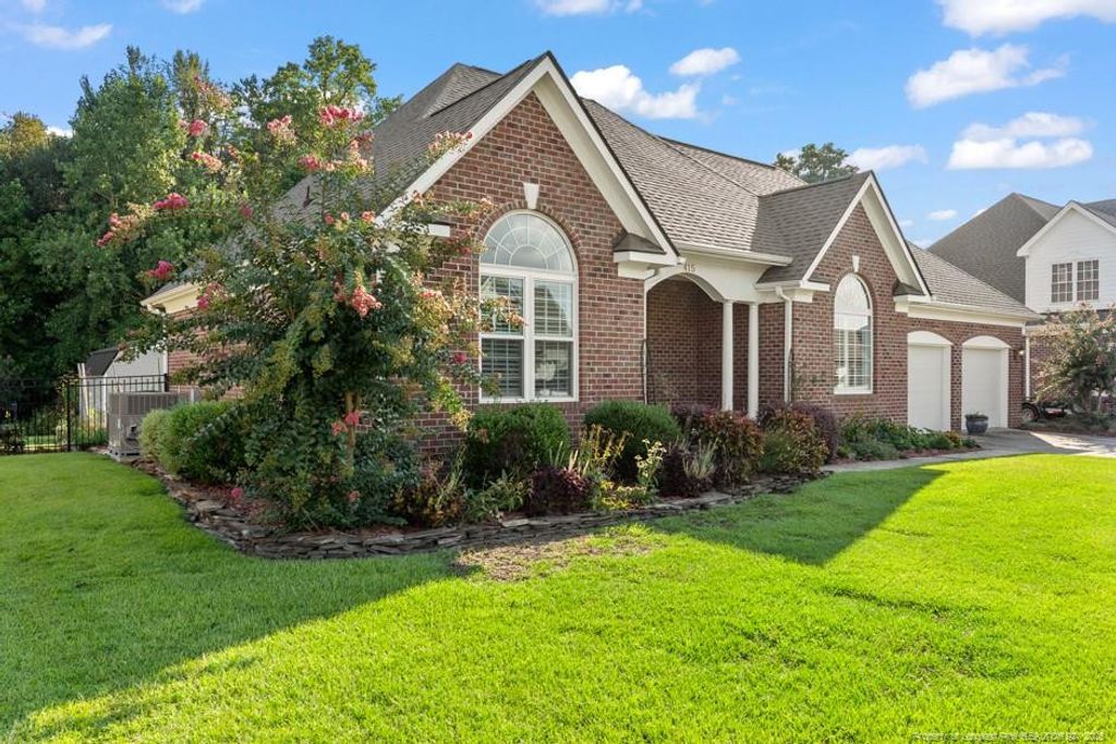 415 W Summerchase Drive, Fayetteville, NC 28311