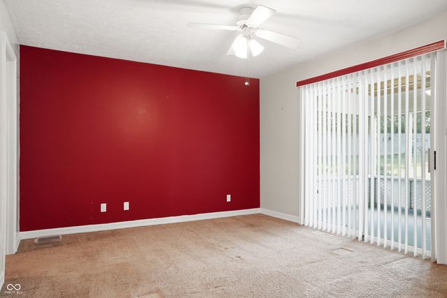 274 Golf Court, Greenwood, IN 46143
