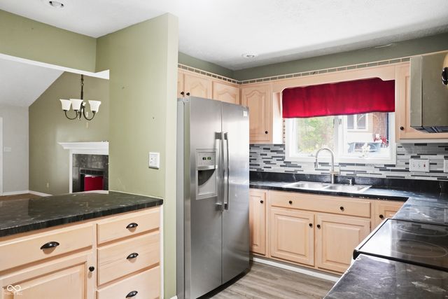274 Golf Court, Greenwood, IN 46143