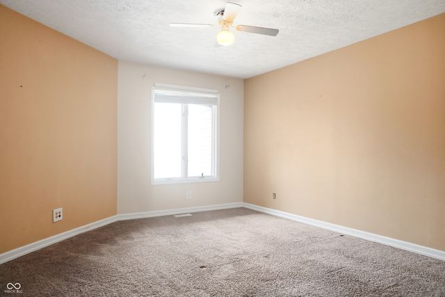 274 Golf Court, Greenwood, IN 46143