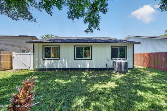 2179 FAIRWAY VILLAS Lane S, Atlantic Beach, FL 32233