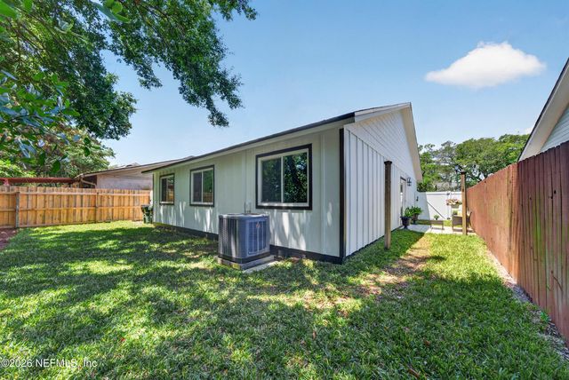 2179 FAIRWAY VILLAS Lane S, Atlantic Beach, FL 32233