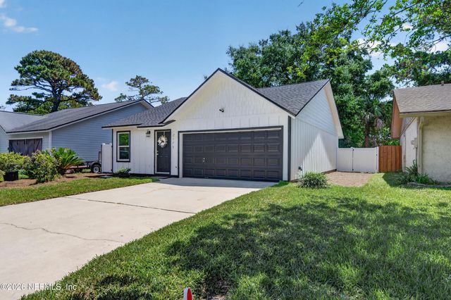 2179 FAIRWAY VILLAS Lane S, Atlantic Beach, FL 32233