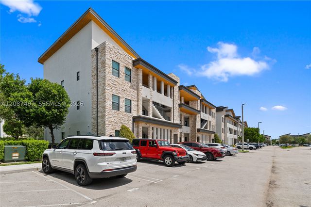 7865 NW 104th Ave 4, Doral, FL 33178
