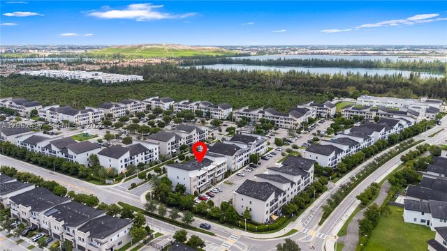 7865 NW 104th Ave 4, Doral, FL 33178