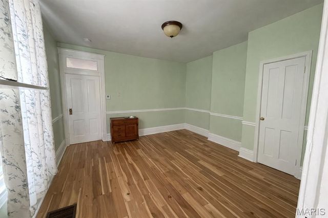 5512 Columbia Avenue, St Louis, MO 63139