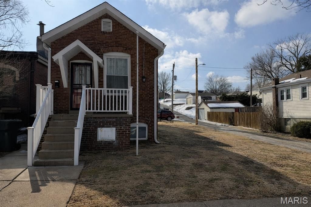 5512 Columbia Avenue, St Louis, MO 63139