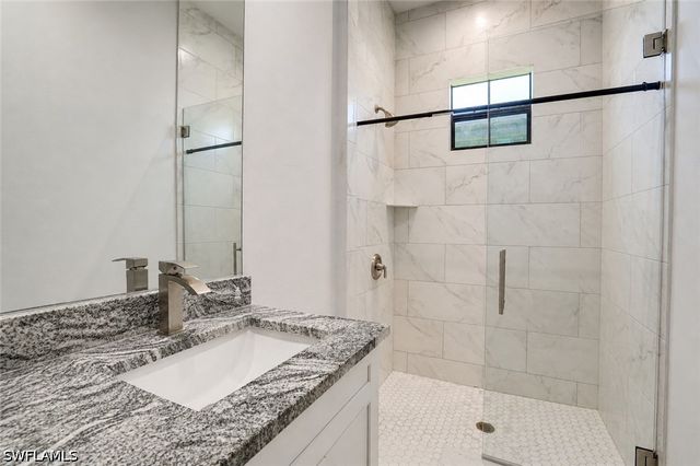 2661 43rd AVE NE, Naples, FL 34120