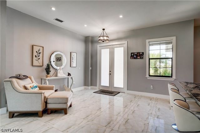 2661 43rd AVE NE, Naples, FL 34120