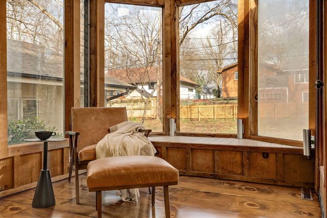 2850 S Barnes Avenue, Springfield, MO 65804