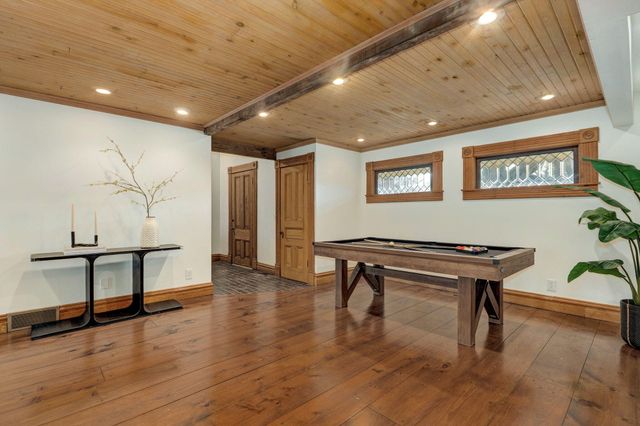 2850 S Barnes Avenue, Springfield, MO 65804