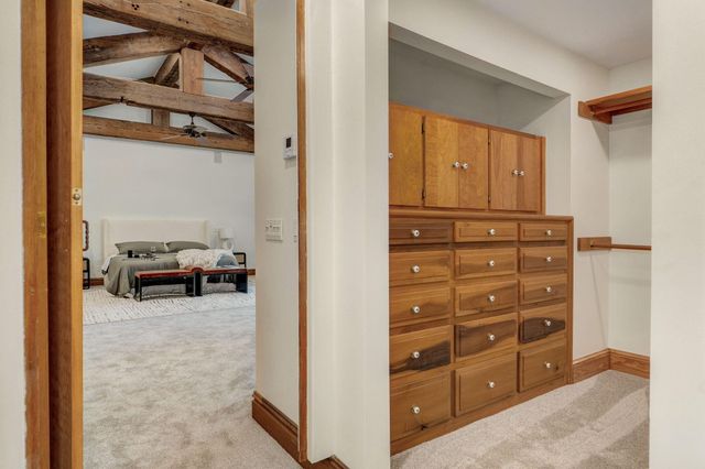 2850 S Barnes Avenue, Springfield, MO 65804