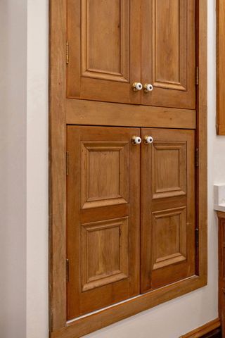 2850 S Barnes Avenue, Springfield, MO 65804