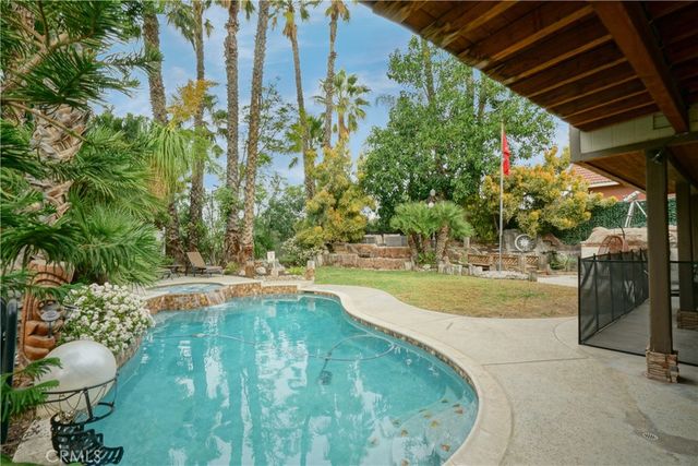 7503 Whitney, Jurupa Valley, CA 92509