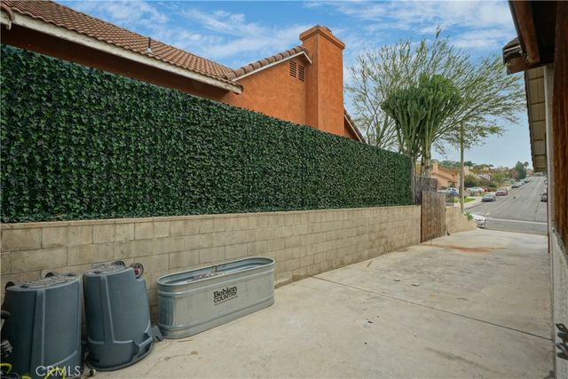 7503 Whitney, Jurupa Valley, CA 92509