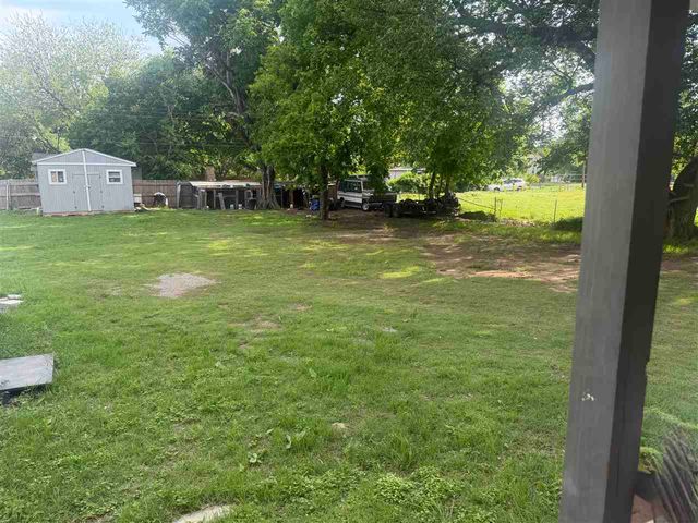 210 SW I Ave, Lawton, OK 73501